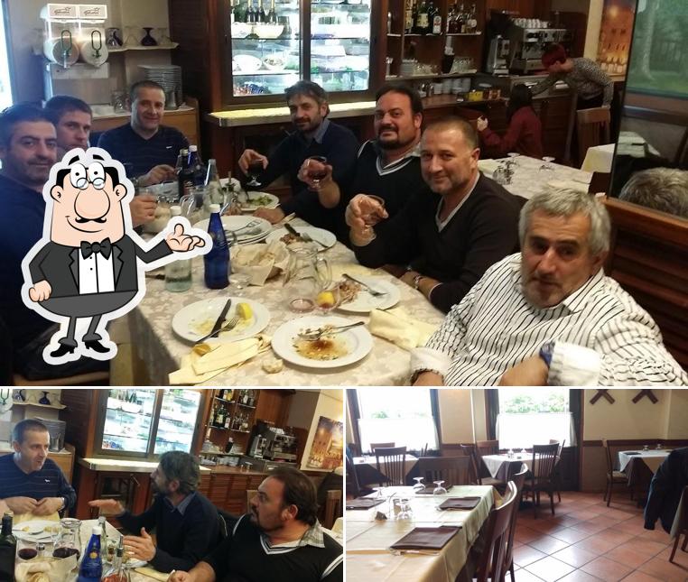 Siediti a un tavolo di Trattoria Il Vaporino