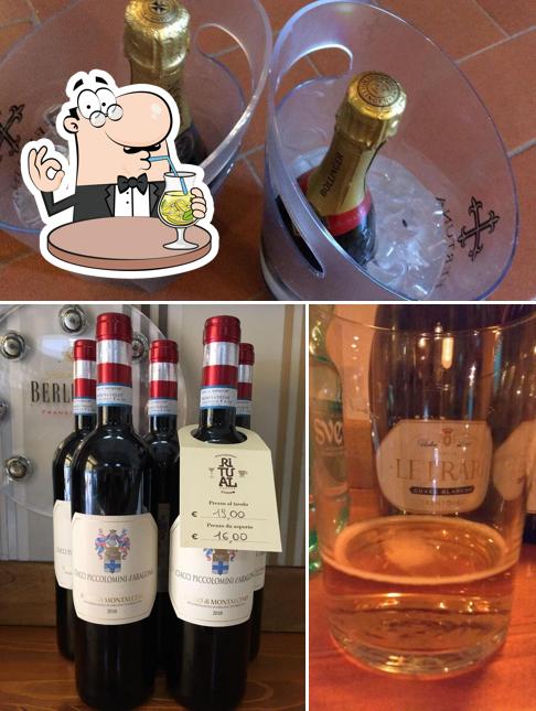 Goditi un drink dal menu