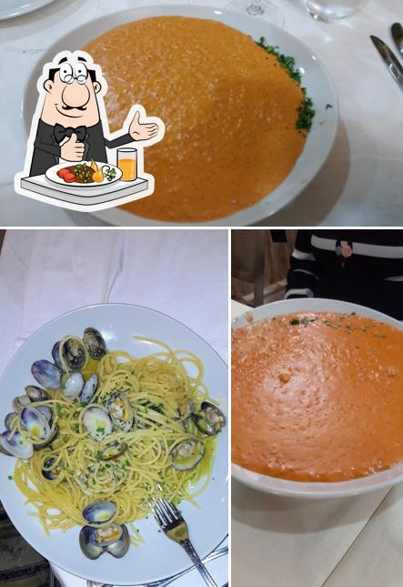 Platti al Ristorante Er Messicano
