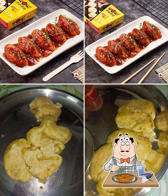 Chicken wings at Wow! Momo