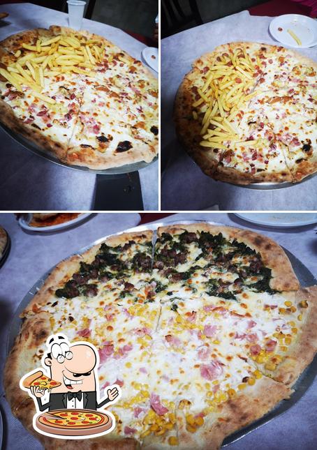 Ordina tra le molte varianti di pizza