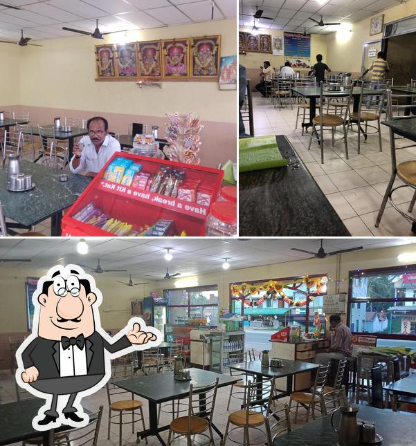 The interior of HOTEL SRI ARYAAS