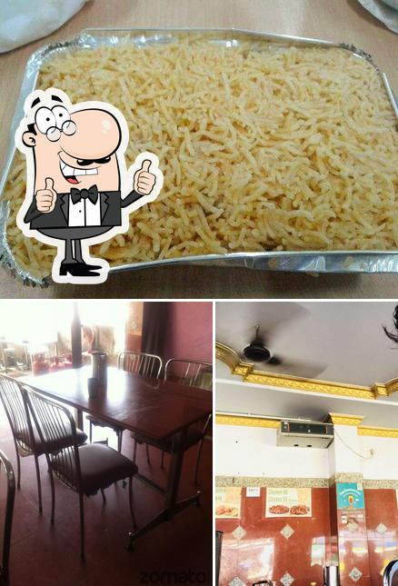 Look at the photo of Thaariq biriyani