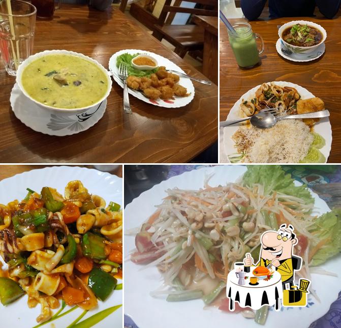 Meals at Lan Thai