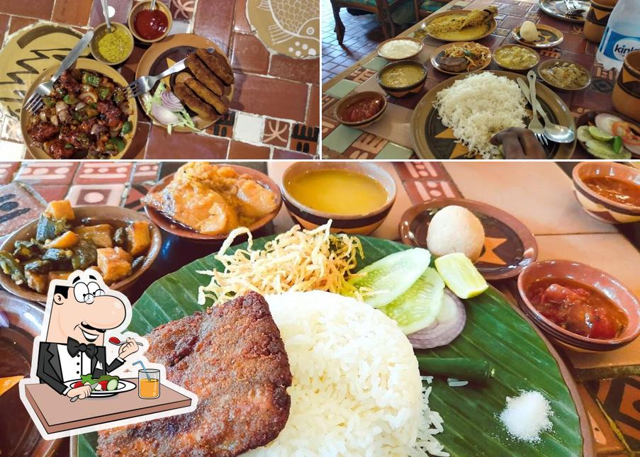 Food at Ghore Baire Restaurant , Bolpur