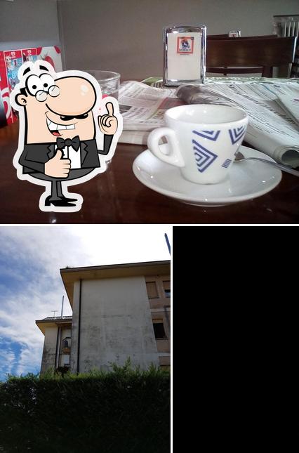 Guarda la foto di Bar Doppio Litro