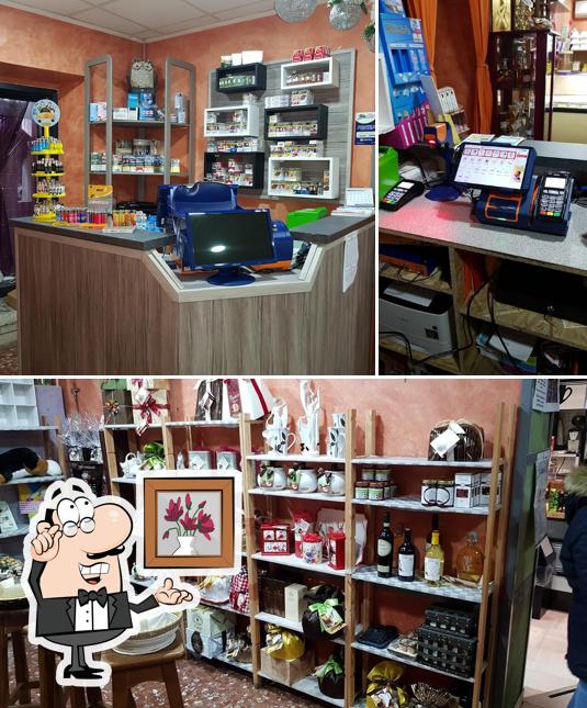 Dai un'occhiata agli interni di Bar Tabaccheria Black Point