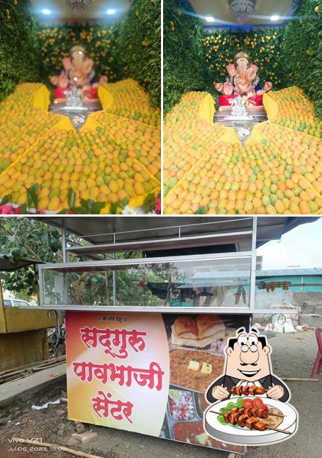 Food at Dehu gaon khau galli