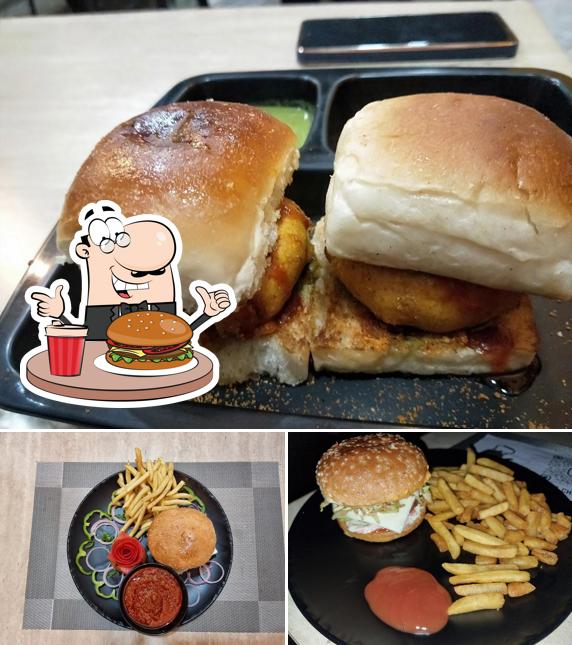 Try out a burger at Mumbai Chowpatty