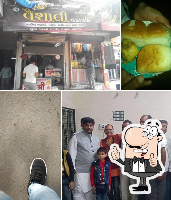 Look at this photo of New Vaishali Vadapav