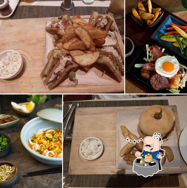 Meals at Pickwicks - The Claridges