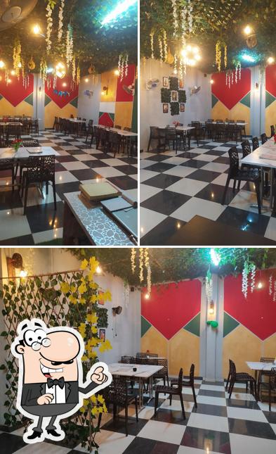The interior of Aam papad