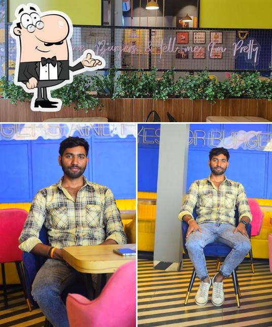 Check out how The Burger Company looks inside