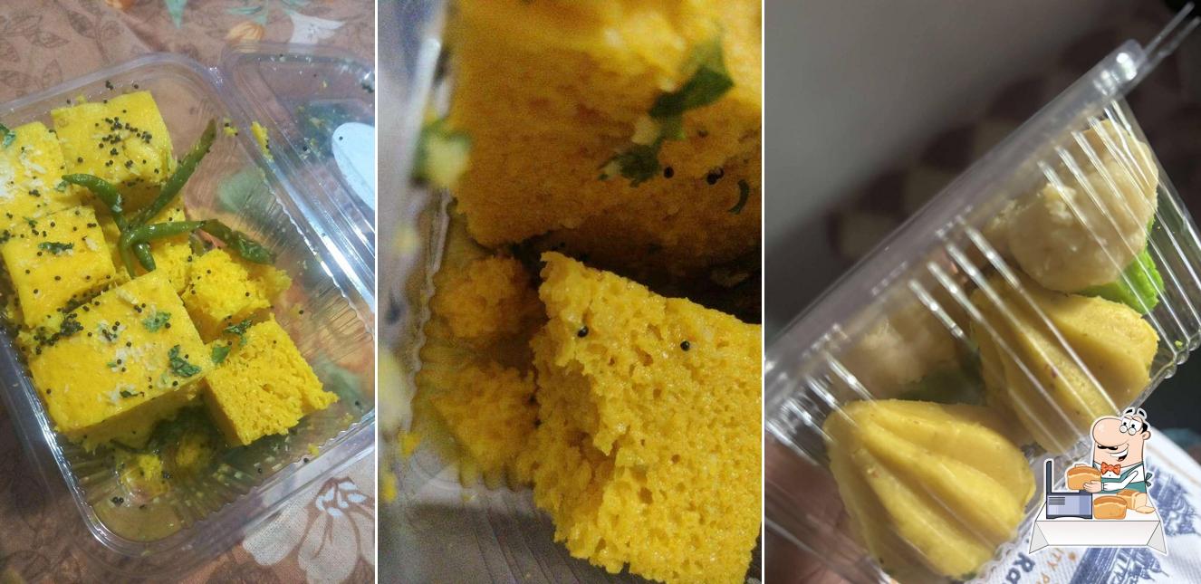 Garlic bread at Shri Radha Rani Rasgulla Bhandar