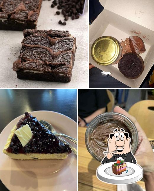 Chocolate cake at Oopsa Daisy