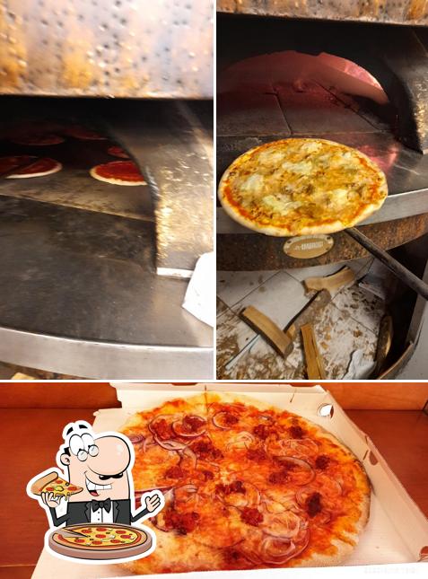 A Pizzeria Il Belpaese, puoi ordinare una bella pizza