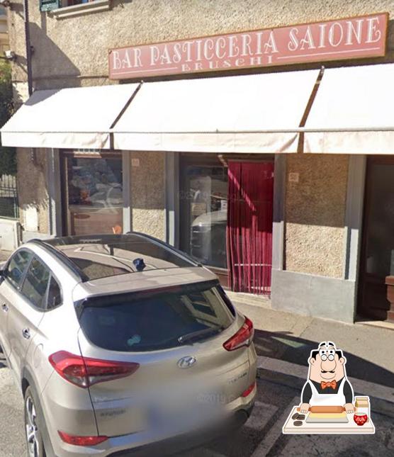 Bar Pasticceria Bruschi Saione propone un'ampia varietà di dolci