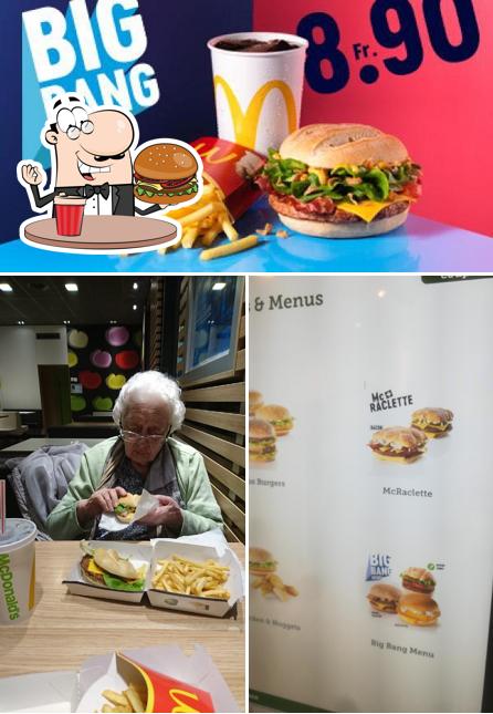 Ordina un hamburger a McDonald’s