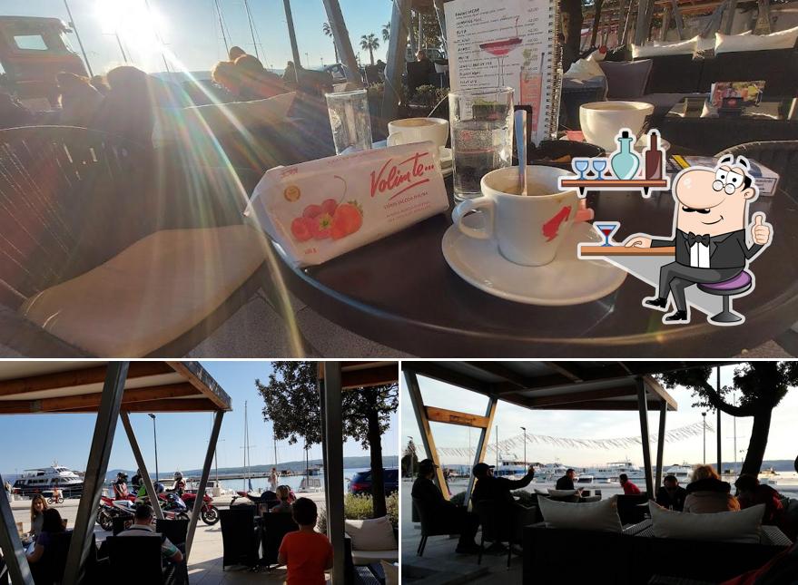 Gli interni di Cafe "Leut"