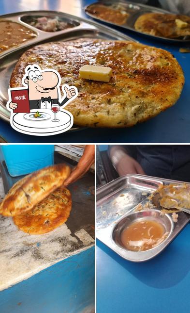 Food at Harbans Lal Kulcha