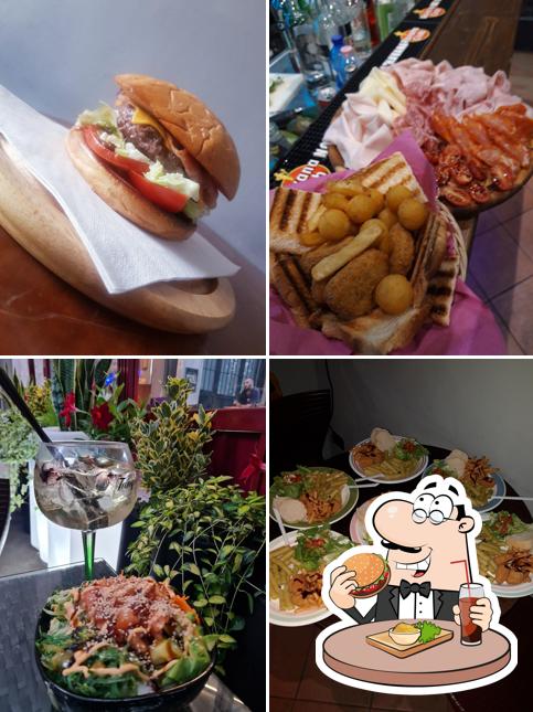 Prenditi un hamburger a The Mob Milano