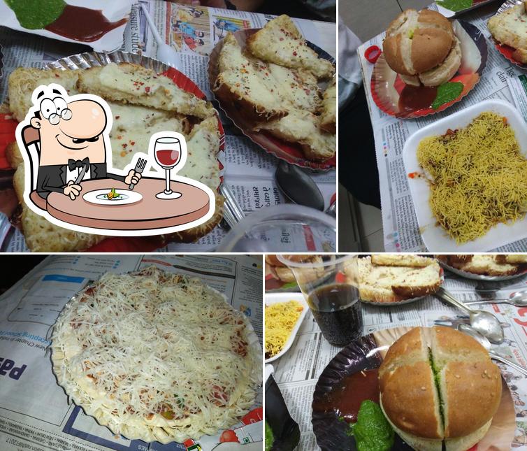 Food at Mahadev Fastfood