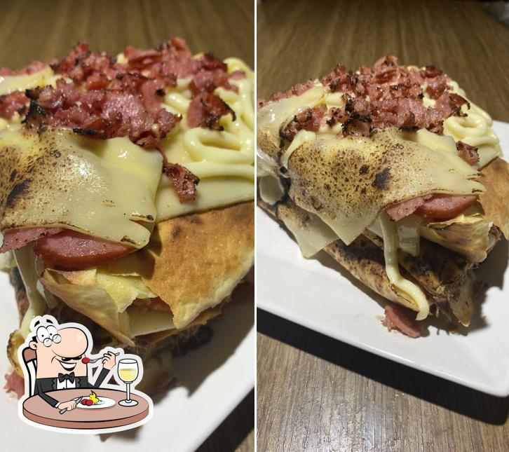 Tot’s Café Regional e Creparia