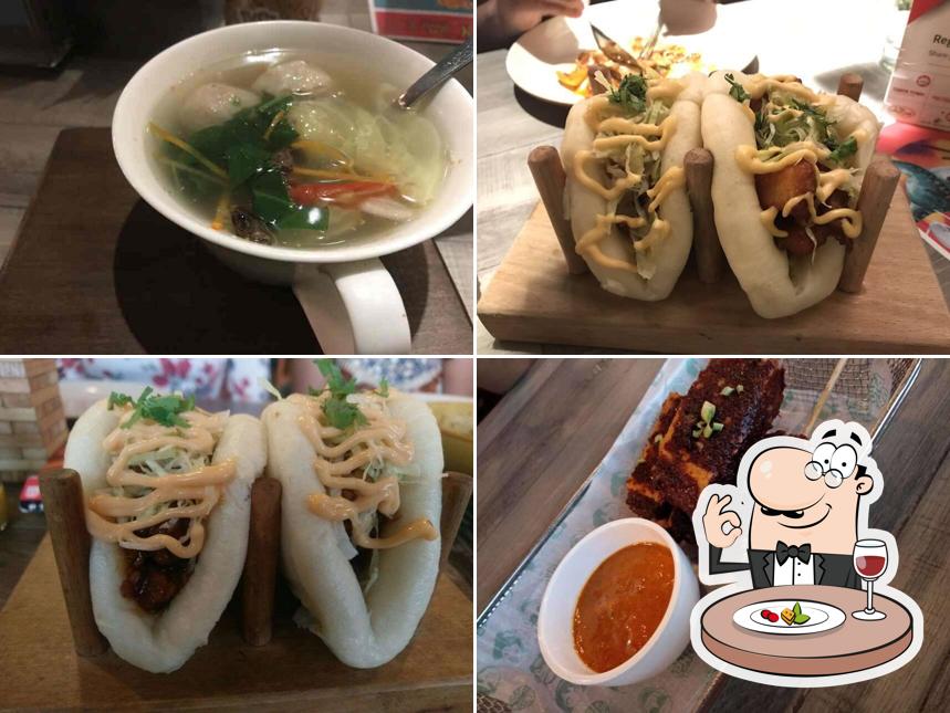 Food at Va Pho
