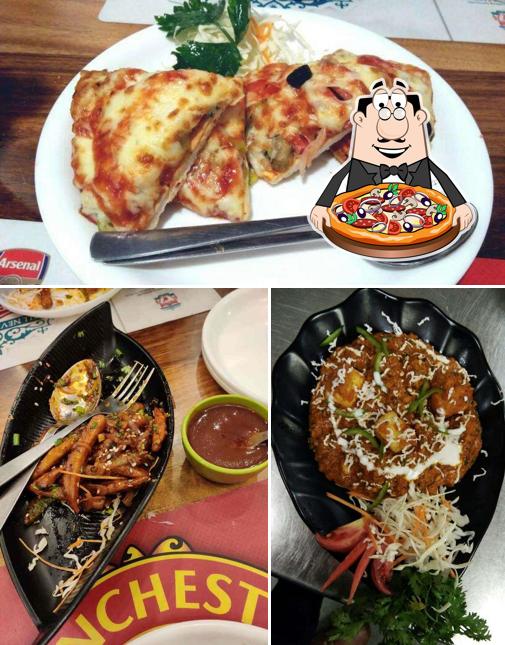 Pick pizza at VILLA PARK Mysuru