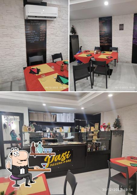 Gli interni di Pasi pizzeria bbq