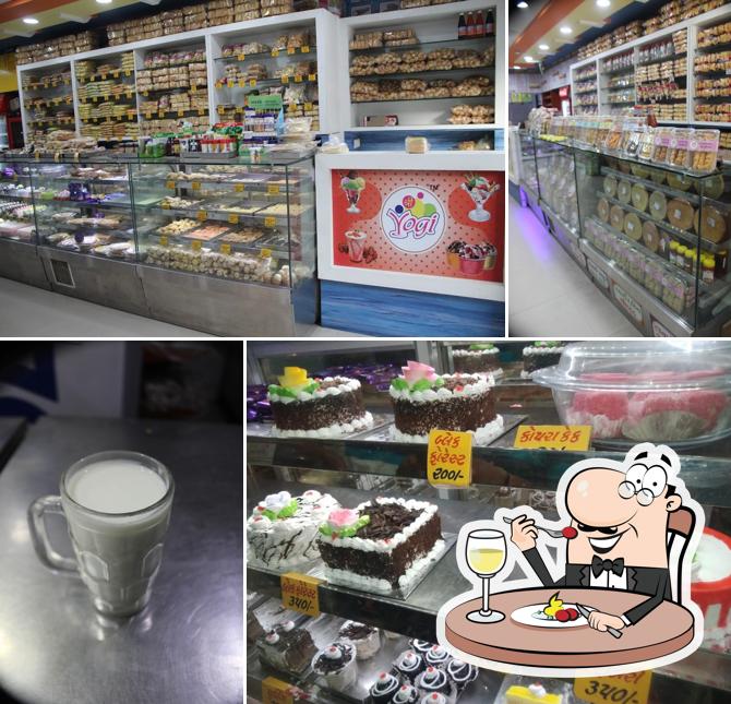 Food at Shree Yogi Food Mart Best Bakery In Anand/Cake Shop In Anand/Fast Food In Anand/Namkeen In Anand/Cookies In Anand
