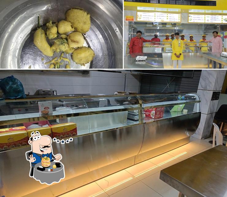 Meals at THE GRAND UTTAM BHAJIYA & CHAAT