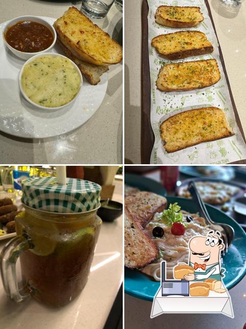 Garlic bread at The Eve's Garden