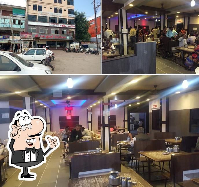 Shree Ram Zumpadi Restaurant is distinguished by interior and exterior