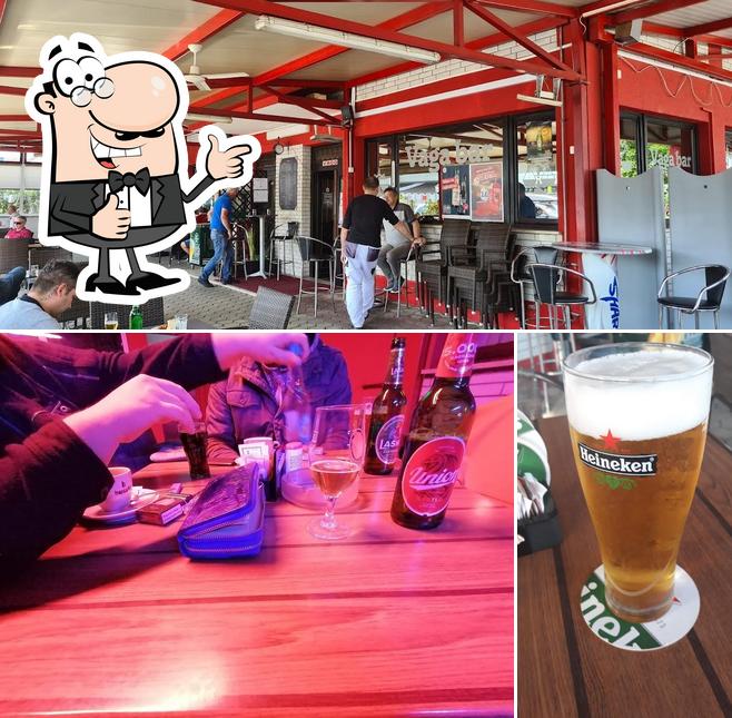 Vedi la foto di Vaga Bar