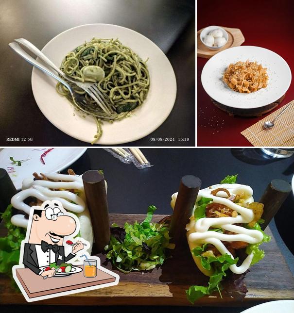 Gua bao at The Flaming Bowl