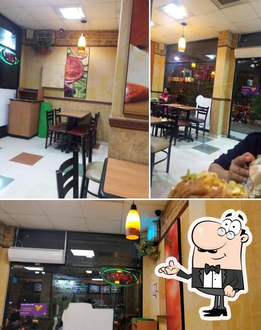 The interior of Subway Kanakia Miraroad