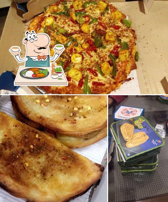 Food at Domino's Pizza Chowk, Lucknow
