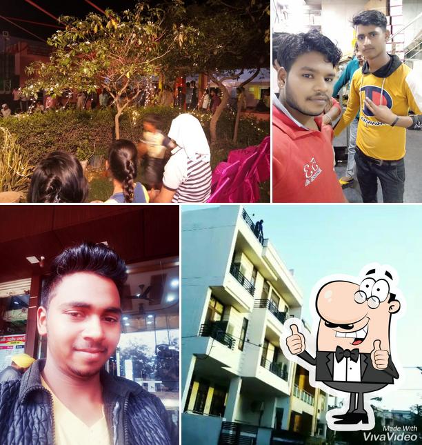 Girnar Sweets & Restaurant photo
