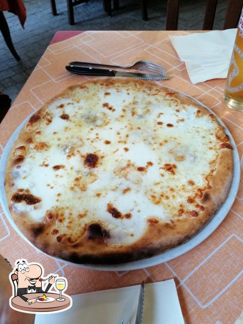 Platti al Pizzeria La Rotonda