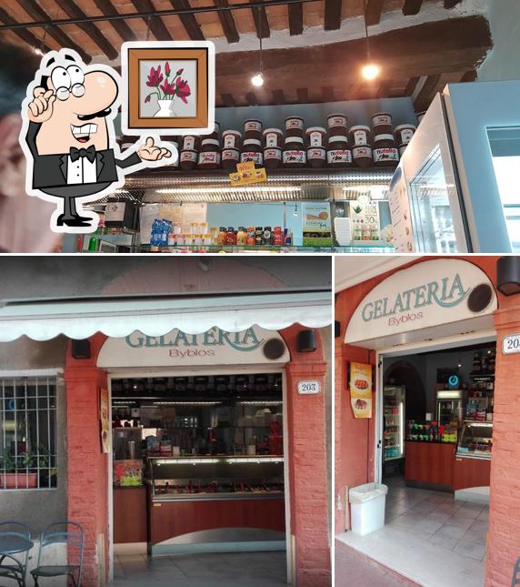 Gli interni di Gelateria Byblos