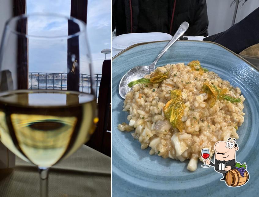 È gradevole prendersi un bicchiere di vino a Il Seafood Philosophy