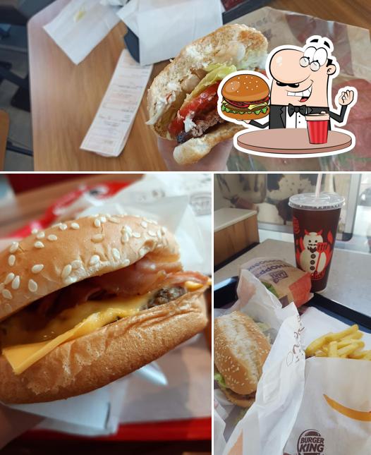 Ordina un hamburger a Burger King