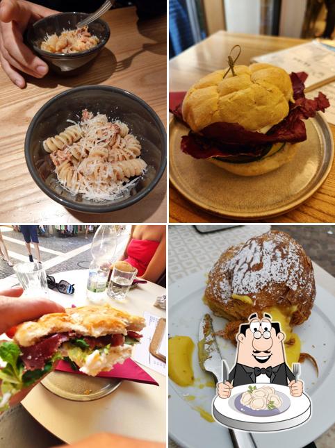 Ravioli cinesi al Bar pasticceria Manzoni