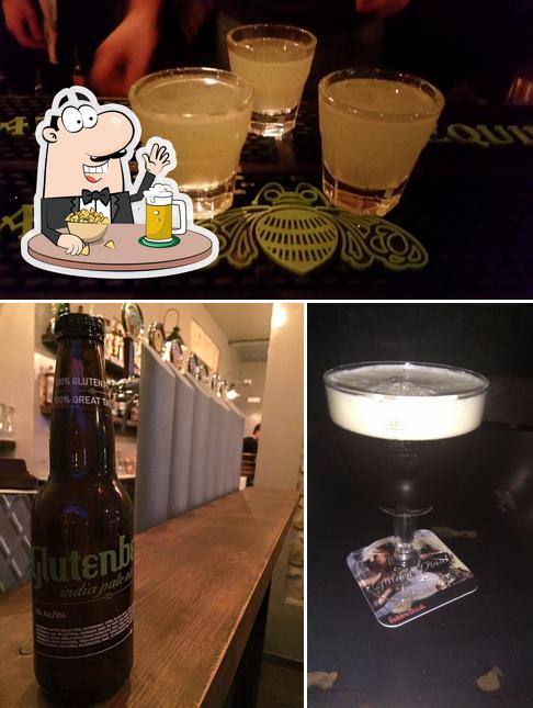 Puoi prenderti un rinfrescante bicchiere di birra chiara o scura