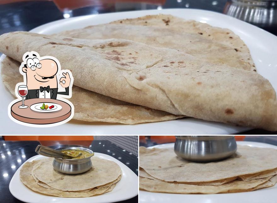 Meals at Mannoor Royal Bakers & Restaurant