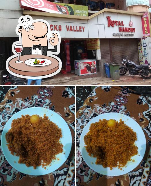Meals at Snacks Valley