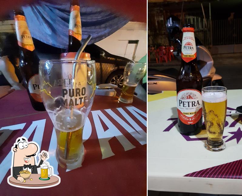 Você pode tomar um copo de cerveja leve ou escura