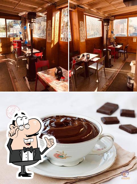 Guarda la immagine che mostra la interni e dolce di Caffetteria Carfran Di Caretta Miriam