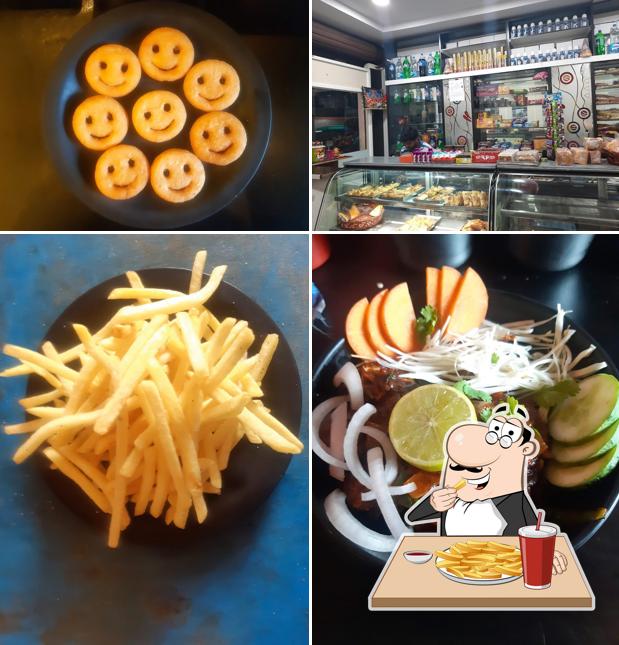 Order French-fried potatoes at Food Monkey Cafe Uppal